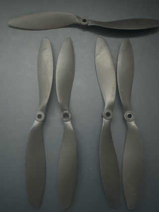 5 Hélices 9x4.7