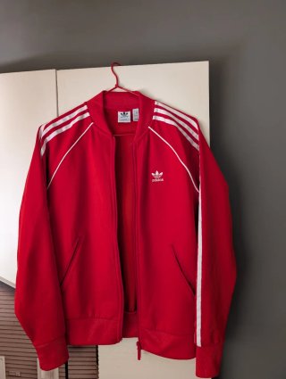 Chaqueta Adidas clásica mujer roja