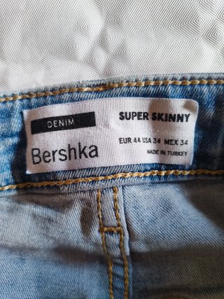 Pantalón Bershka Skinny Roto Azul