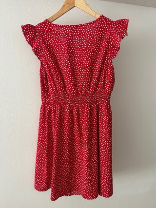 Vestido rojo con estampado blanco