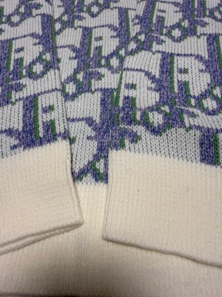 Jersey Dior Blanco y Morado