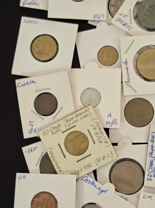 Collezione di 100 monete incapsulate
