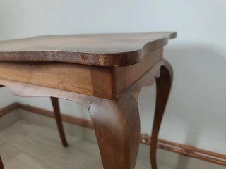 Mesa auxiliar madera antigua