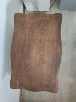 Mesa auxiliar madera antigua