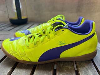 Zapatillas fútbol sala niño Puma verde/morado