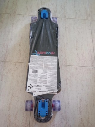 Monopatín nuevo con precinto Longboard Space con r