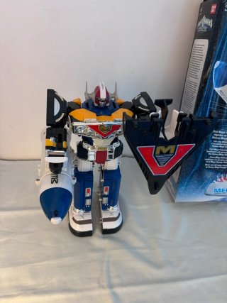 Power Rangers Deluxe Mega Voyager Robot