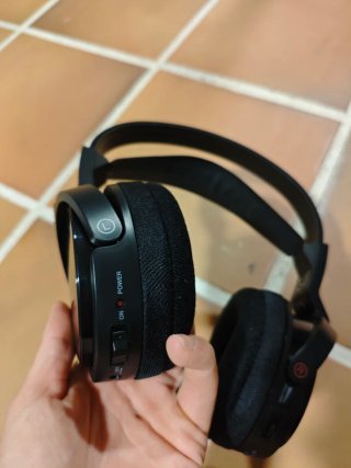 Auriculares Sony Inalámbricos RF811RK