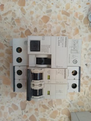 Interruptor Siemens 2 polos 16A RCUnit