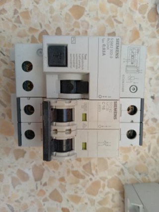 Interruptor Siemens 2 polos 16A RCUnit