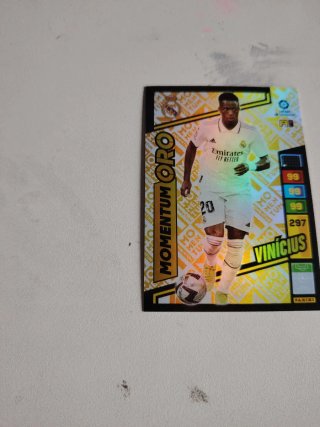 Carta Vinicius Momentum Oro 22/23