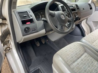 Volkswagen Transporter T5 2012