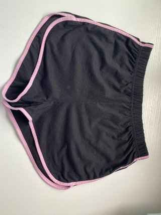 Conjunto Top y Shorts Rosa y Negro Y2K