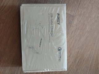 Cargador AUKEY USB Turbo Quick Charge 3.0