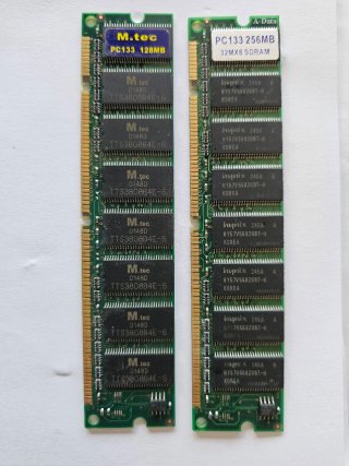 Lotto 2x RAM SDRAM PC133 (128 + 256 MB)