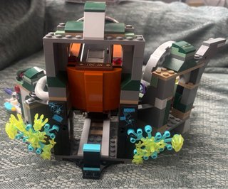 LEGO 70430 Hidden Side Metro de Newbury
