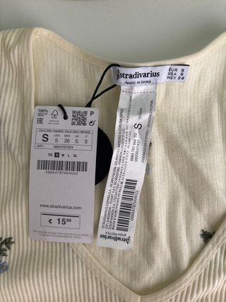 Top Stradivarius manga larga beige S