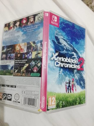 Caja Nintendo Switch Xenoblade Chronicles 2