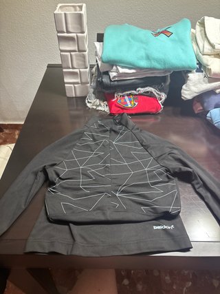 Sudadera deportiva Lefties negra con blanco