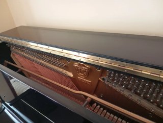 Piano vertical Samick SU-118 SP en muy buen estado