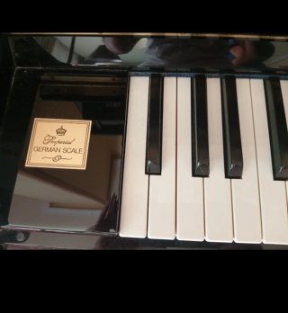 Piano vertical Samick SU-118 SP en muy buen estado