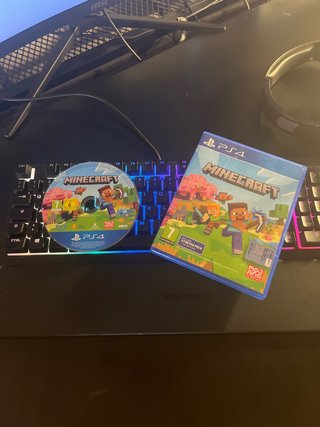 Minecraft PS4/PS5 + 700 gettoni