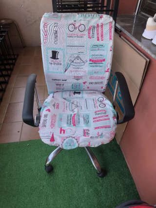 Silla de escritorio con estampado divertido