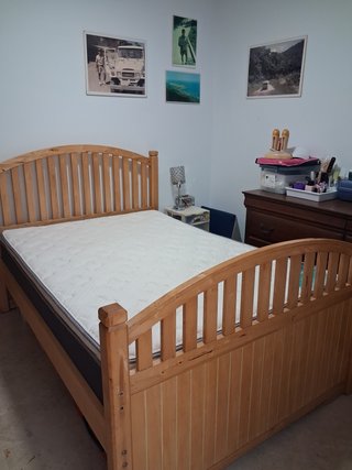 Cama Matrimonial Pino Canadiense + Colchón