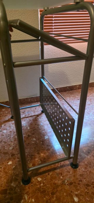 Mesa estudio cristal y metal.Perfecto estado