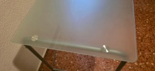 Mesa estudio cristal y metal.Perfecto estado