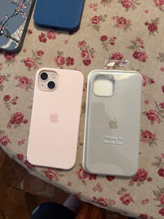 iPhone 13 128GB + 15 Fundas