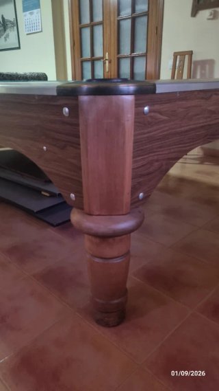 Mesa de Billar Profesional 220x110 Pata Torneada