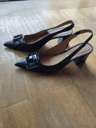 Zapatos destalonados LATOUCHE negros talla 37