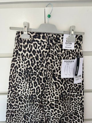 Pantalones GOODIES estampado leopardo
