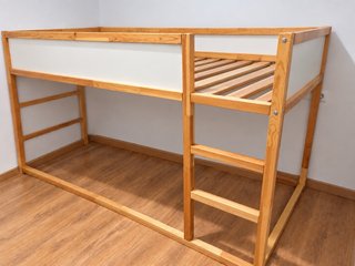 Cama reversible KURA 90x200 cm pino/blanco