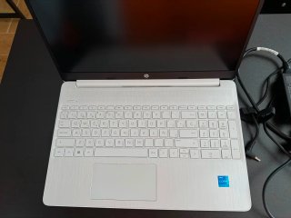 Portátil HP 15s Intel Core i3 Blanco