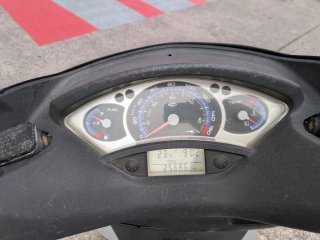 Yamaha X-Max 250