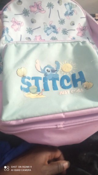 Mochila mediana infantil Stitch usada