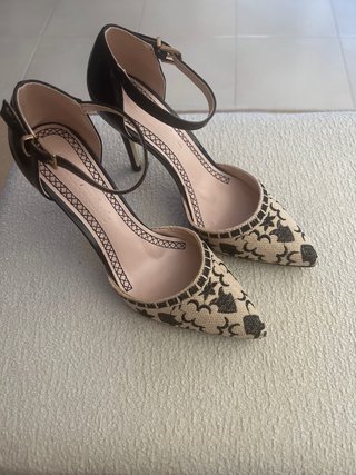 Zapatos de tacón fino