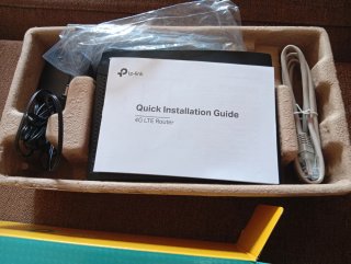 TP-Link Router 4G LTE TL-MR100