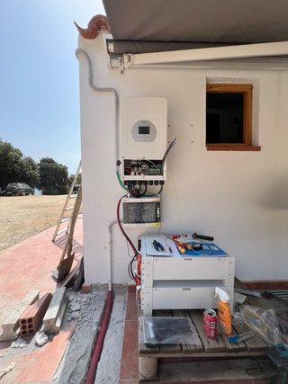 Instalacion baterias para placas solares y hogares