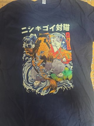 Camiseta Negra Diseño Japonés Koi Gato