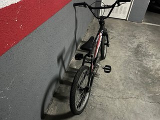 Bicicleta BMX BH Shark