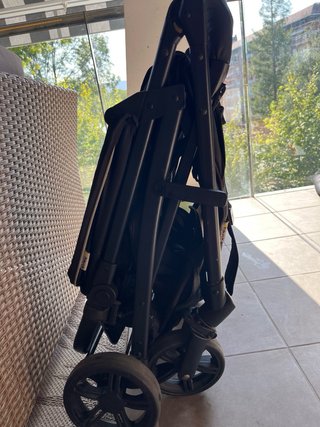 Silla de paseo ligera negra