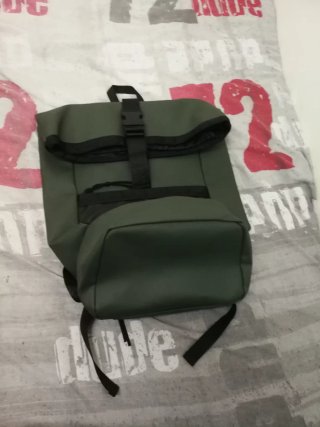 Mochila Primark Roll Top Verde Caqui / Impermeable