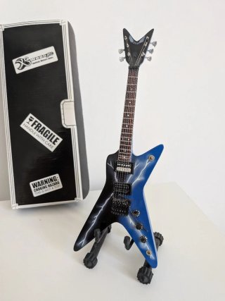 Mini Réplica Guitarra Dean From Hell - Pantera