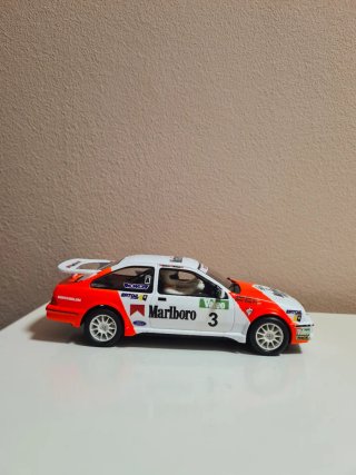 Scalextric Ford Sierra RS Cosworth Marlboro