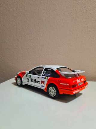 Scalextric Ford Sierra RS Cosworth Marlboro