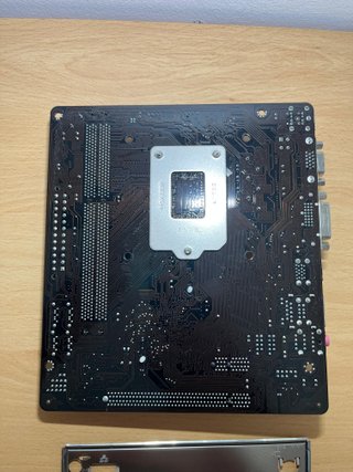 Placa Base Gigabyte + Intel Pentium