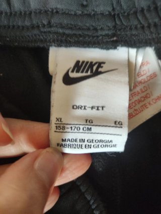 Pantalón Nike Air Negro y Gris de niño XL 158-170